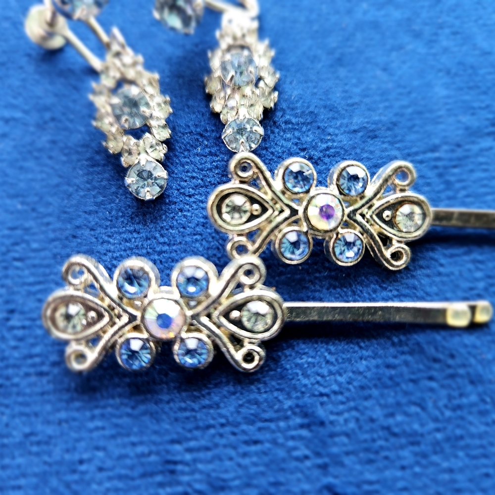 Screw back earring set - Picture 3 of 4
